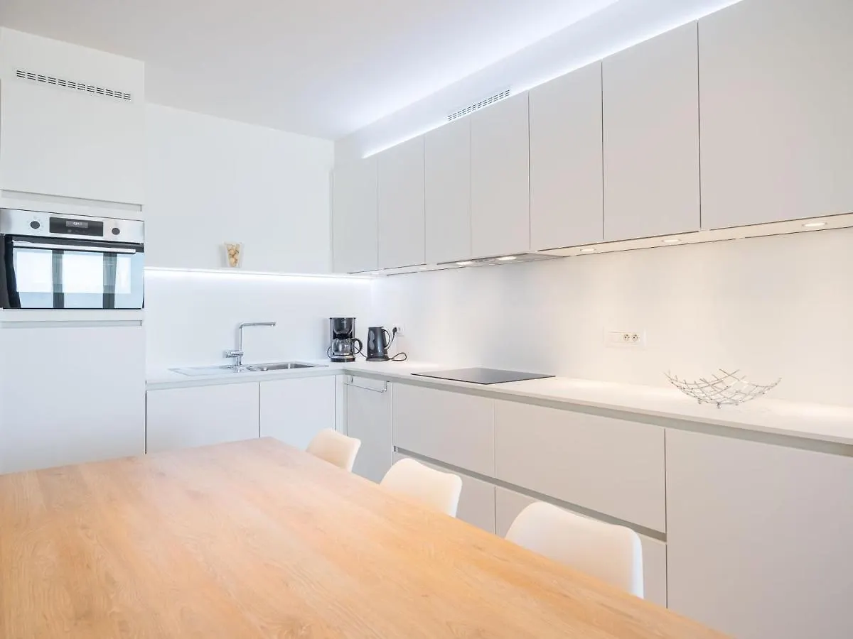 Apartment Overlooking The Sea ミデルケルケ
